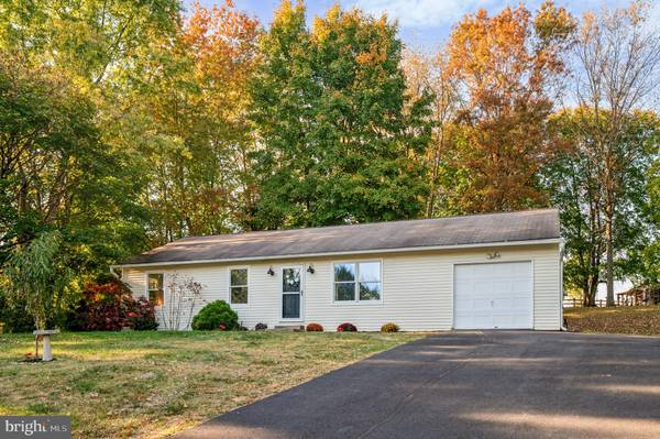 8 KRISTIN CIR, Downingtown, PA 19335