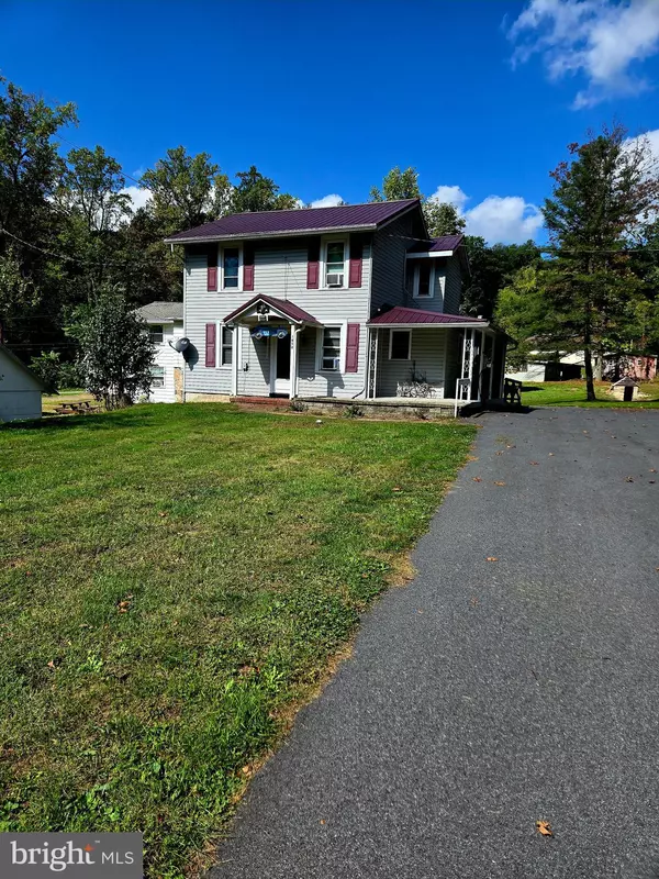 1458 MOUNTAIN RD, Hamburg, PA 19526