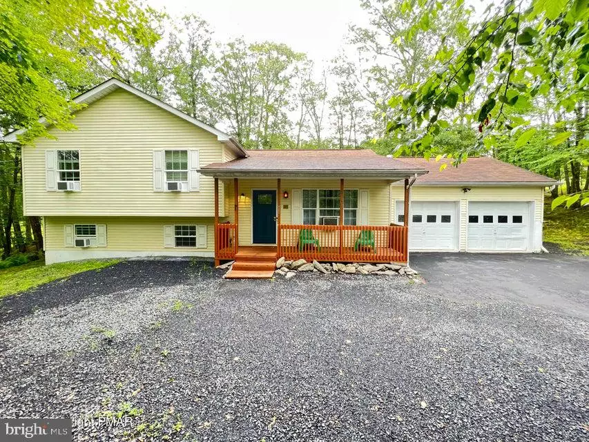 Bushkill, PA 18324,108 DORCHESTER DR