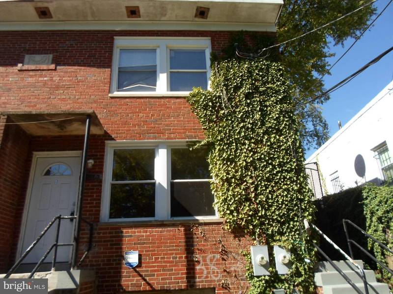 3837 1ST ST SE, Washington, DC 20032