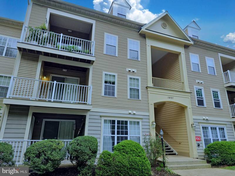 1037 GARDENVIEW LOOP #204, Woodbridge, VA 22191