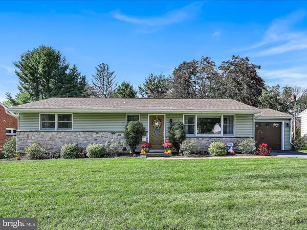 436 N LOCUST ST, Elizabethtown, PA 17022