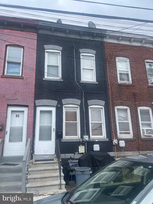 25 MEADE ST, Trenton, NJ 08638