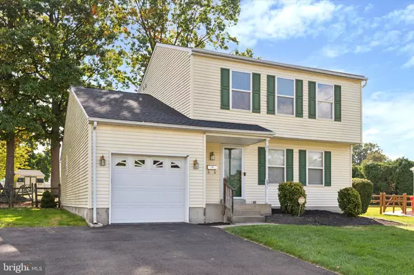 891 DECKER LN, Warminster, PA 18974