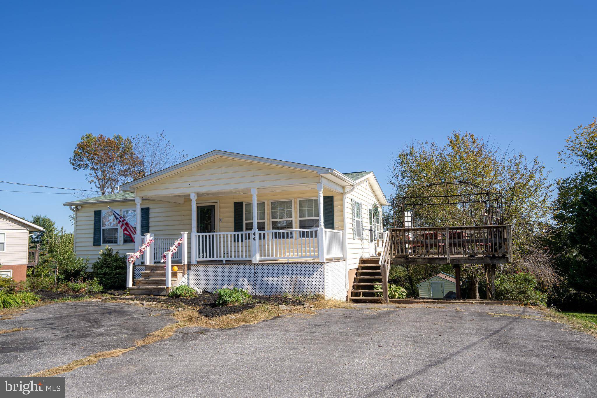 44 ORCHARD DR,  Ranson,  WV 25438