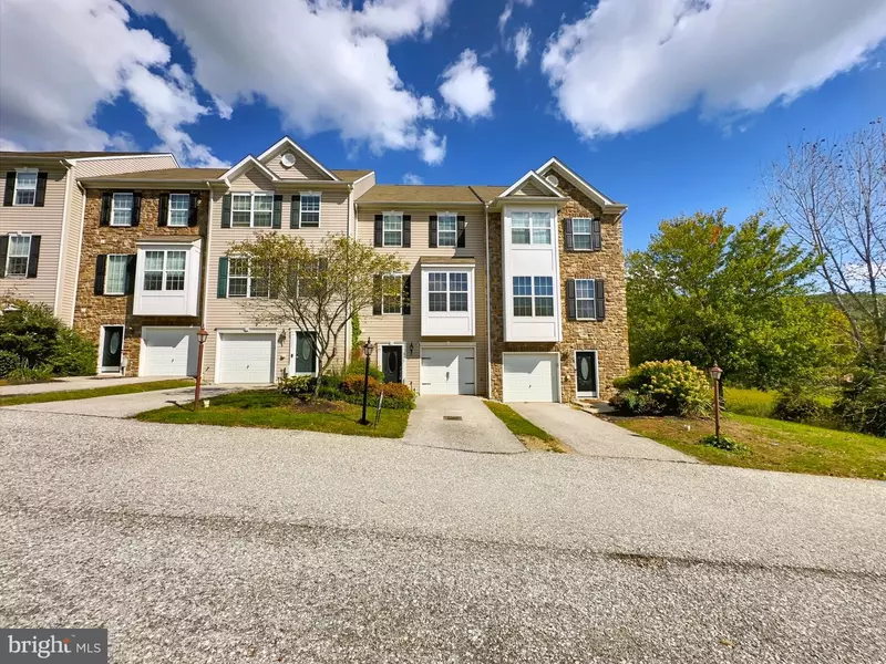 327 CLAY AVE #26, Dallastown, PA 17313