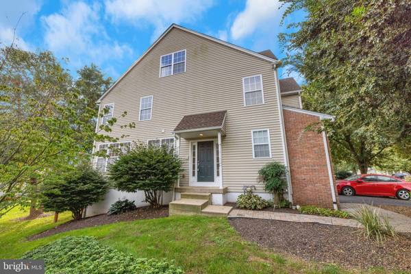 411 CHAMBERS WAY #4, West Grove, PA 19390