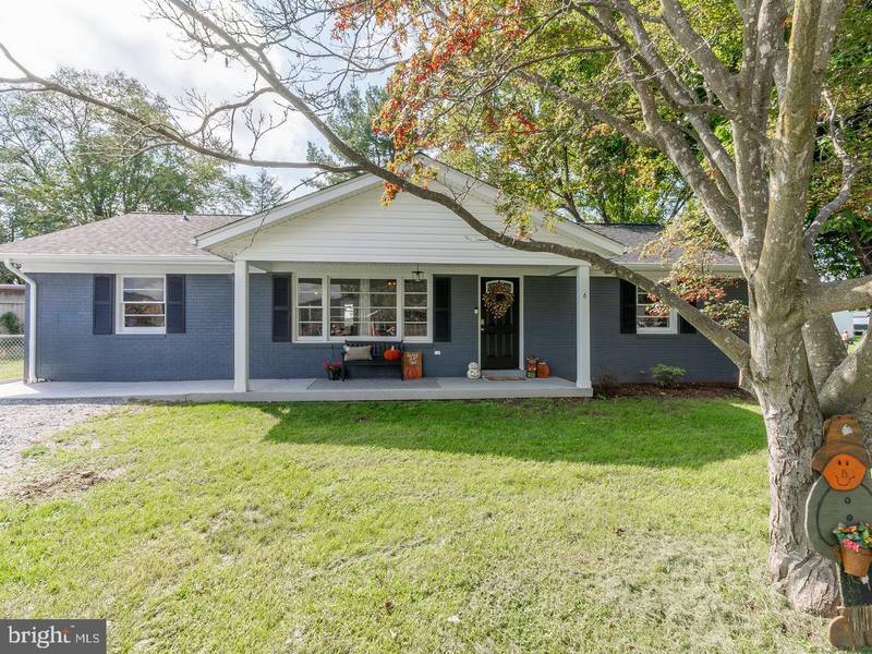 6 CHARLES ST, Luray, VA 22835