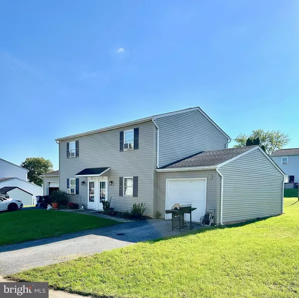 40 DOGWOOD LN, Cleona, PA 17042