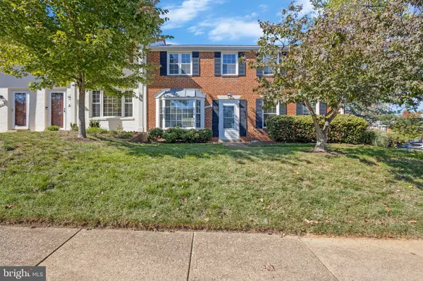 2314 N DEARING ST, Alexandria, VA 22302