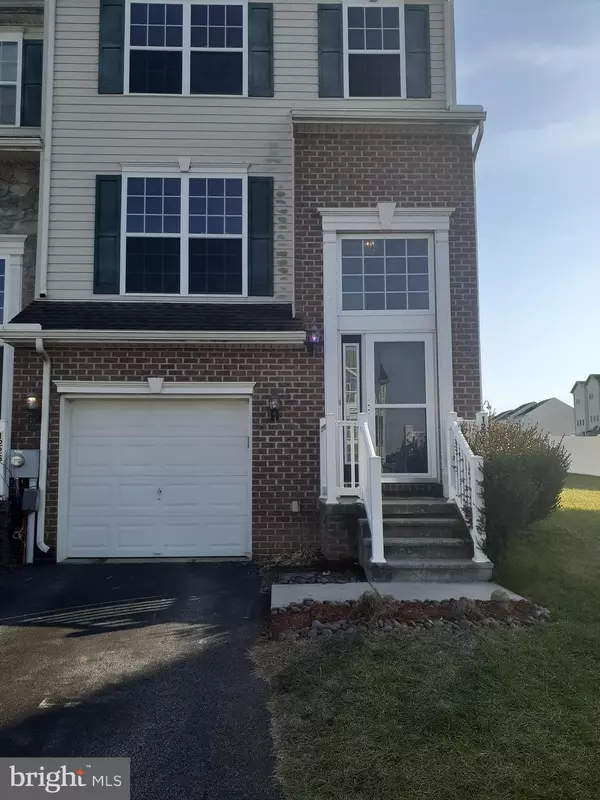 York, PA 17408,1228 LEDGE DR