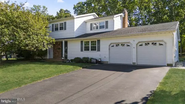 98 OLD BRIDGE DR, Howell, NJ 07731