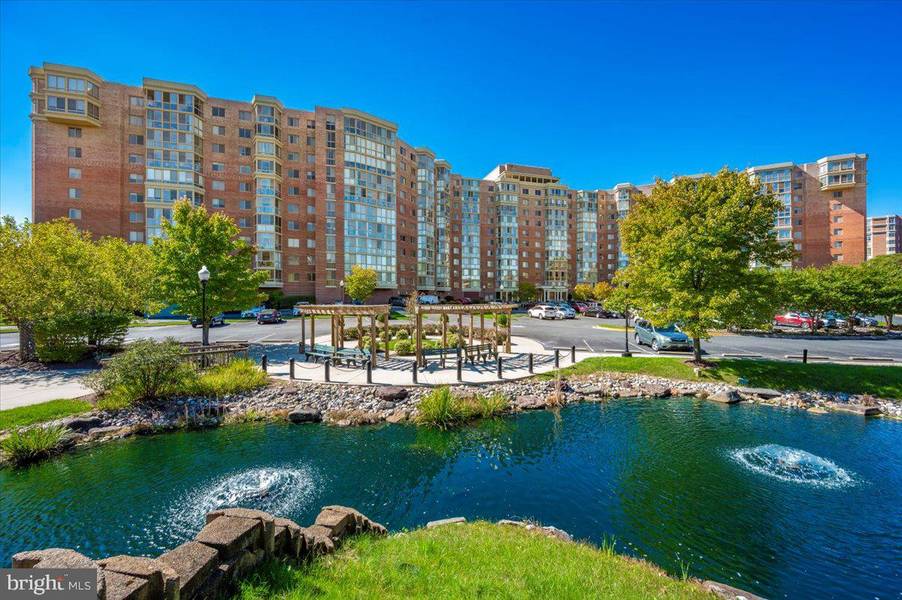 3100 N LEISURE WORLD BLVD #220, Silver Spring, MD 20906