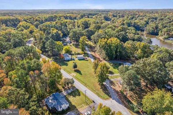 Colonial Beach, VA 22443,000 LAKEVIEW DR