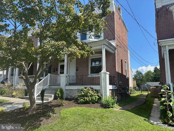 324 SPRING ST, Royersford, PA 19468