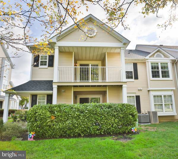 3606B SAXONY DR, Mount Laurel, NJ 08054