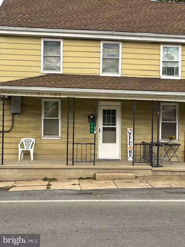 201 MAIN ST, Fayetteville, PA 17222