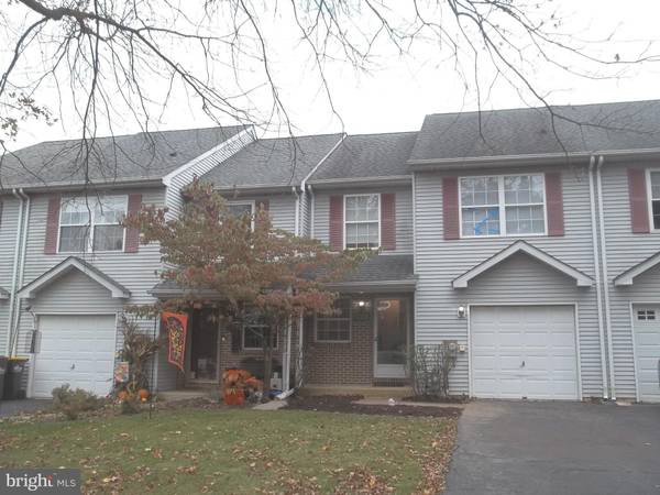 4904 TALL CEDAR CT, Pipersville, PA 18947