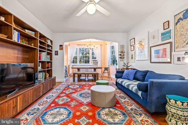 2737 DEVONSHIRE PL NW #205, Washington, DC 20008