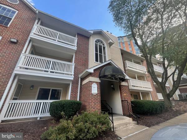 1513 LINCOLN WAY #203, Mclean, VA 22102