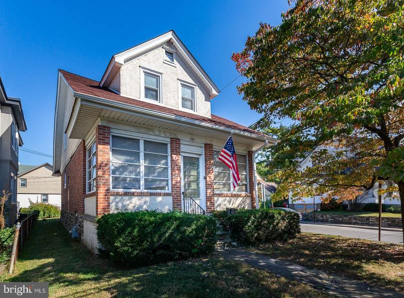 231 IONA AVE, Narberth, PA 19072