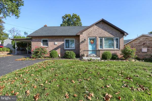 320 BERRYSBURG RD, Millersburg, PA 17061