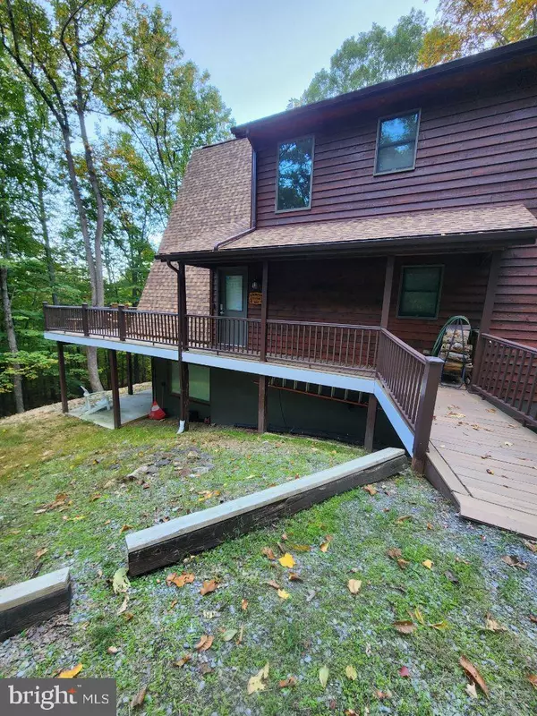 Berkeley Springs, WV 25411,346 BOBCAT DR