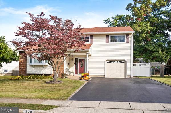 374 REGINA AVE,  Hamilton,  NJ 08619