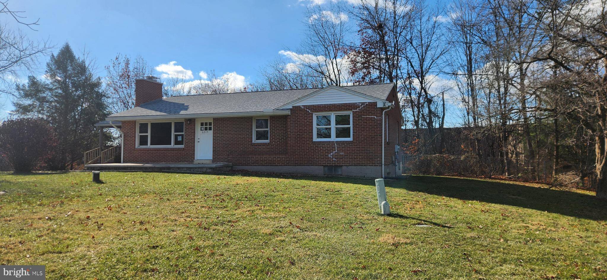 Mechanicsburg, PA 17050,6315 LOCUST LN