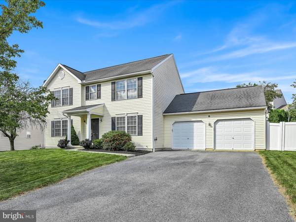 Blandon, PA 19510,423 COLONIAL CT