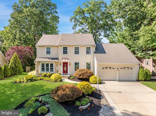 33 WHITECHAPEL DR,  Mount Laurel,  NJ 08054