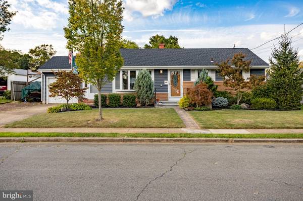 3 FLEETWOOD DR, Hamilton, NJ 08690