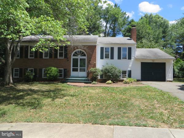 8101 SAINT DAVID CT, Springfield, VA 22153