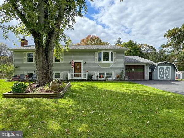 915 HOUSERVILLE RD, State College, PA 16801