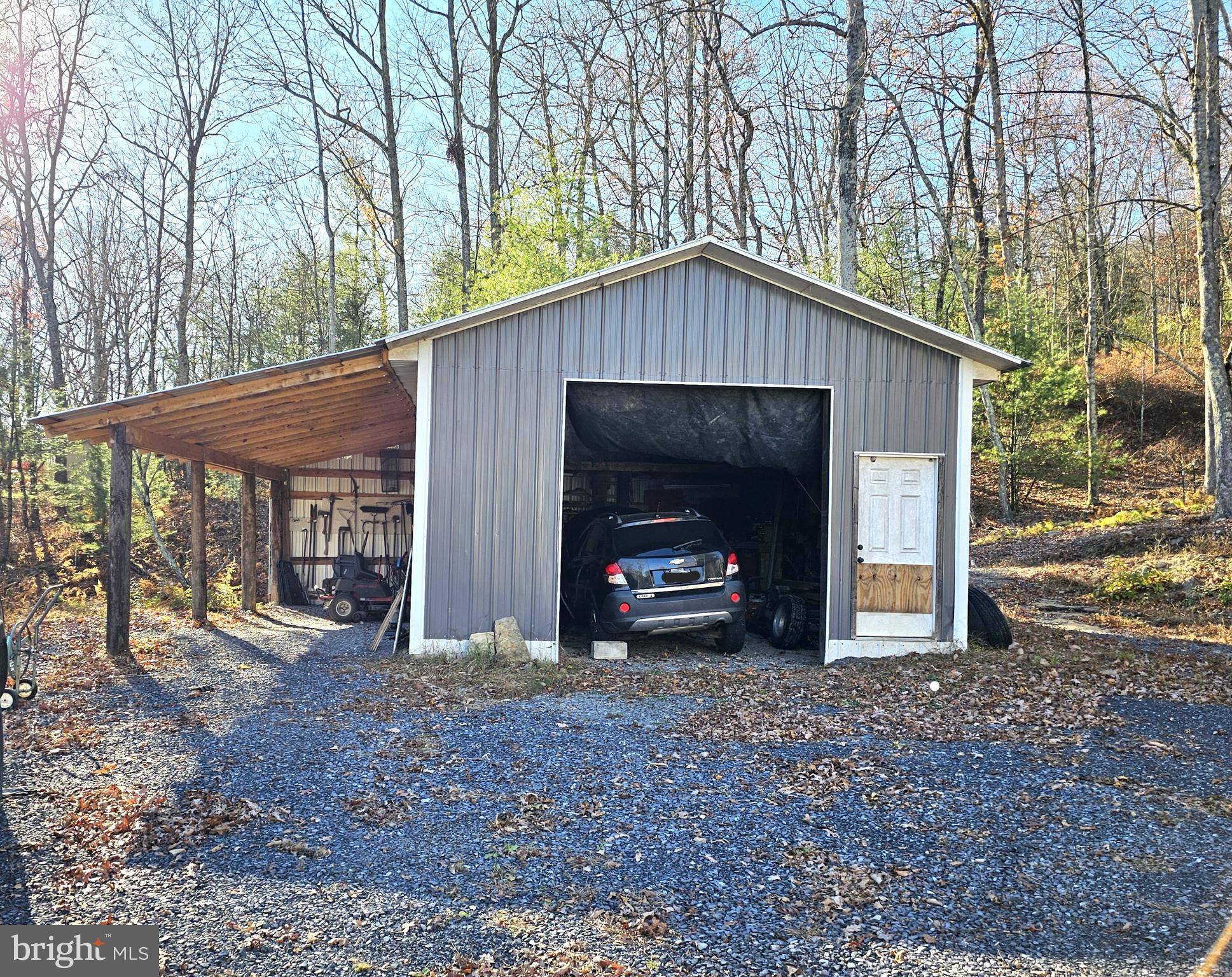 Milroy, PA 17063,40 EVERGREEN TRL
