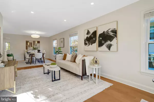 Alexandria, VA 22301,216 DUNCAN AVE