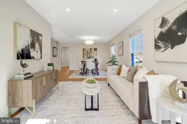 Alexandria, VA 22301,216 DUNCAN AVE