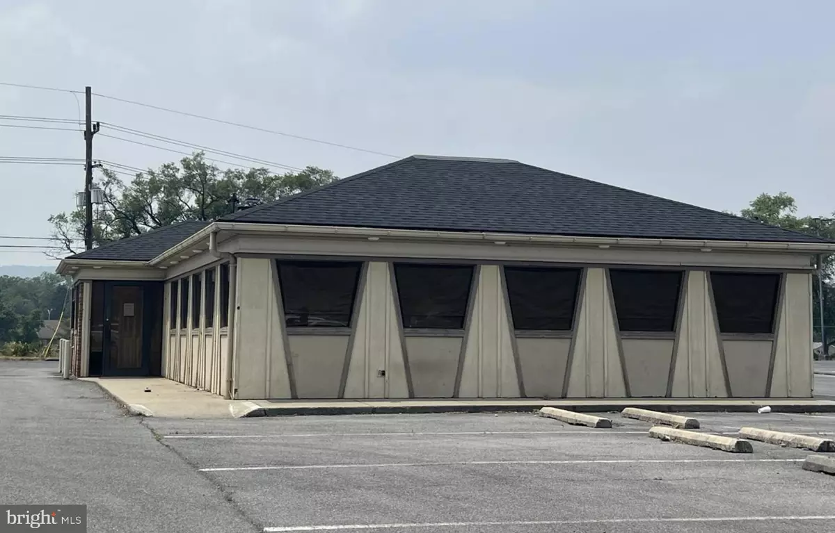 Martinsburg, WV 25401,205 S VIKING WAY