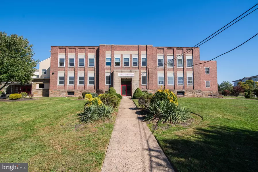 2935 BYBERRY RD, Hatboro, PA 19040