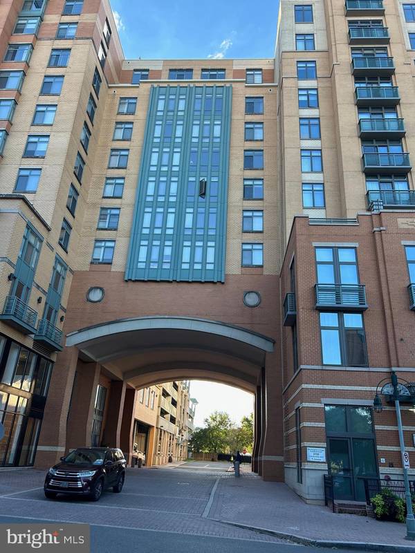 2720 S ARLINGTON MILL DR #610, Arlington, VA 22206