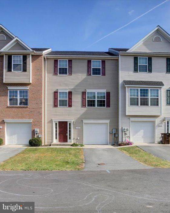 11082 GOPHER DR N, Waynesboro, PA 17268