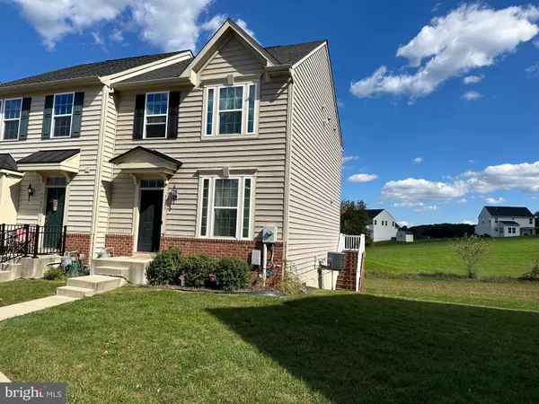 7969 ERINVALE LN, Seven Valleys, PA 17360