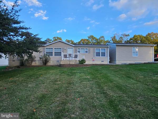 Hedgesville, WV 25427,63 WINFREY LN