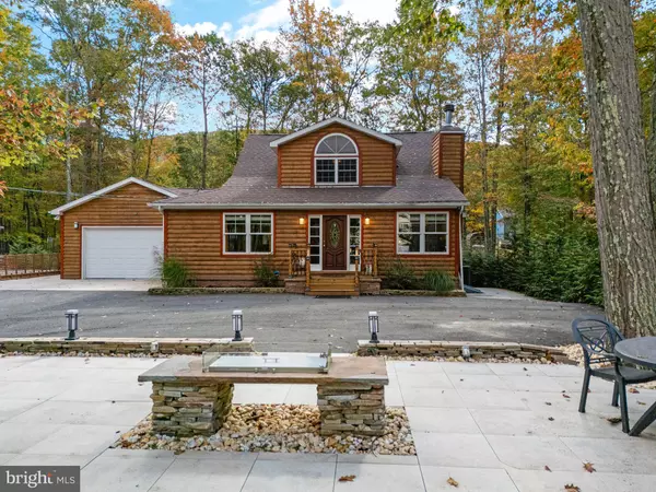 271 FOUR SEASONS DR,  Drums,  PA 18222