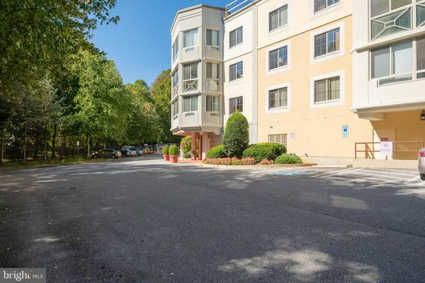 Silver Spring, MD 20906,14805 PENNFIELD CIR #312