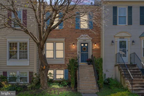 Centreville, VA 20121,6089 CLAY SPUR CT