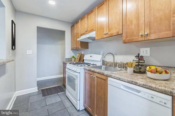 Washington, DC 20020,3937 S SE #207