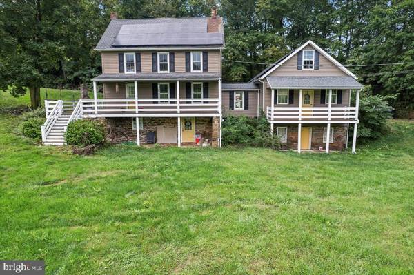 6286 FAIR SCHOOL RD, Glen Rock, PA 17327