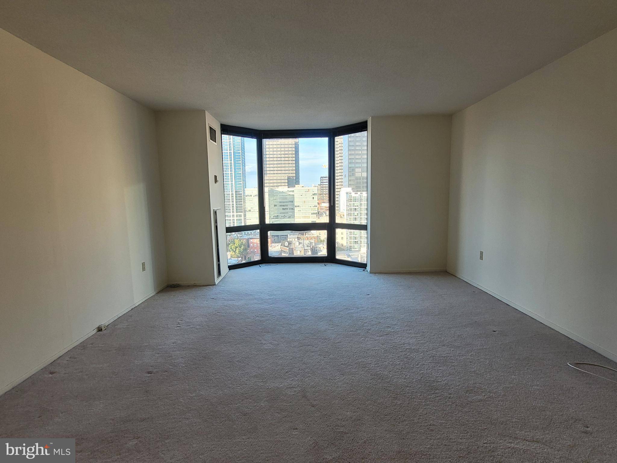 Philadelphia, PA 19103,2020 WALNUT ST #16A