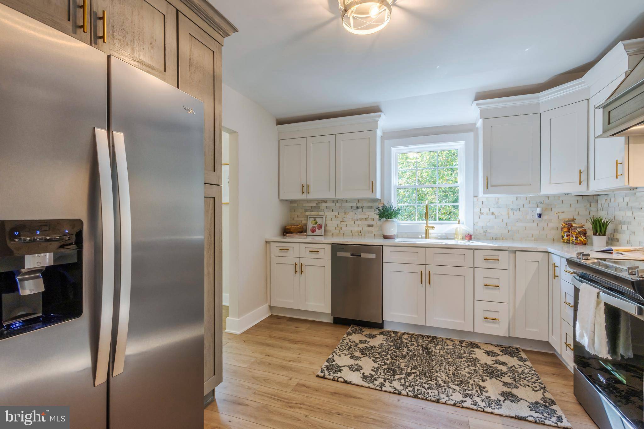 Haddonfield, NJ 08033,14 DEVON CT